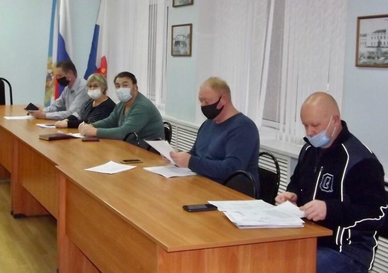 Народным избранникам придется осваивать новый формат работы - видеоконференцию