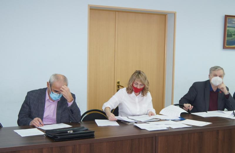 В центре внимания - судьба общественной комиссии по делам несовершеннолетних в Вычегодском
