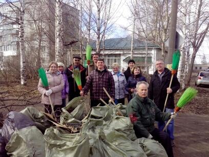 Депутаты провели субботник в Лименде