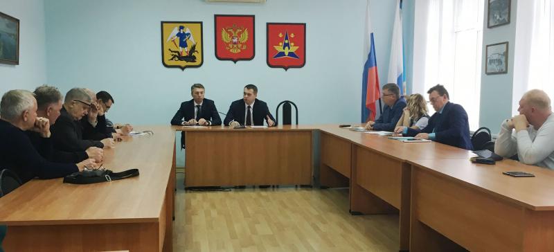 Депутаты познакомились с заместителем губернатора по инвестиционной политике Алексеем Никитенко