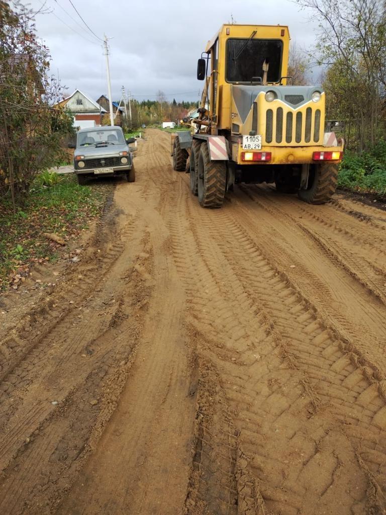 Профилировали проезжую часть на улице Коровина